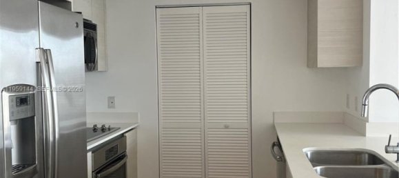2 dormitorios propiedad comercial en venta en Miami, Miami-Dade, Florida, USA № 615542 6