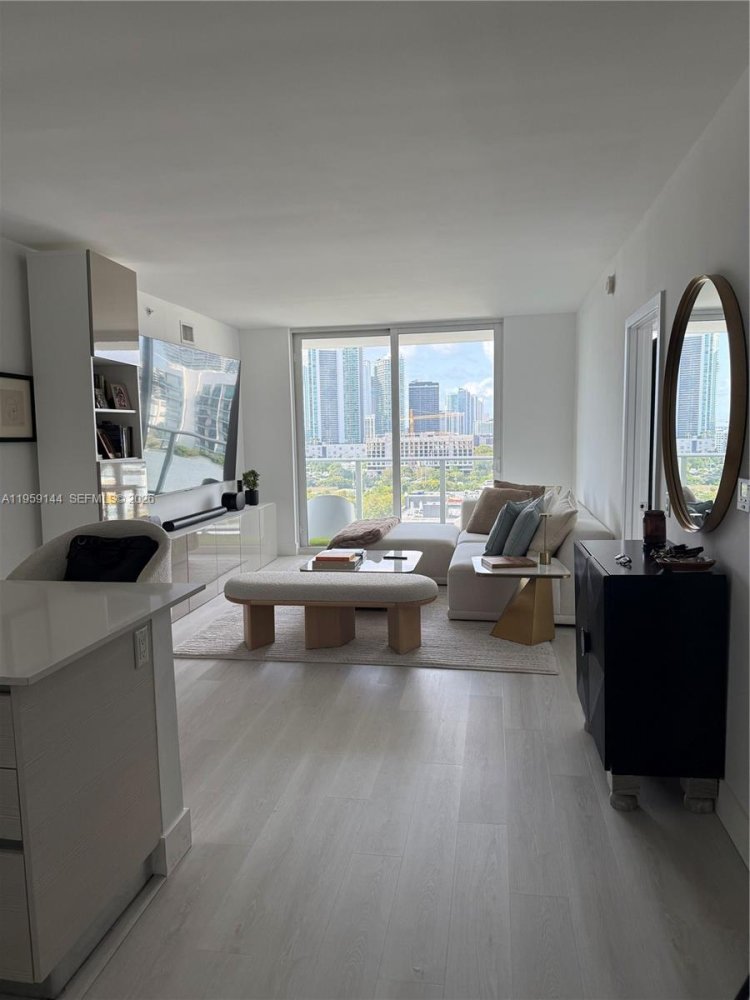 2 dormitorios propiedad comercial en venta en Miami, Miami-Dade, Florida, USA № 615542