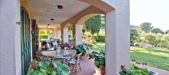 9 bedrooms Villa in Portoferraio, Italy No. 487 4