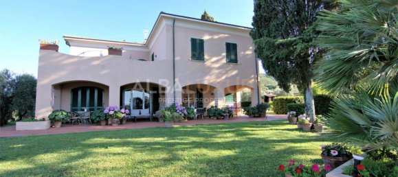 9 bedrooms Villa in Portoferraio, Italy No. 487 5