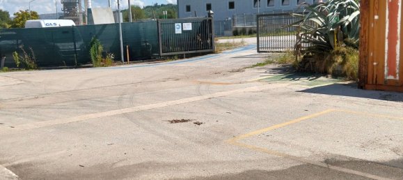 350m² Warehouse in Montefredane, Italy No. 303379 10