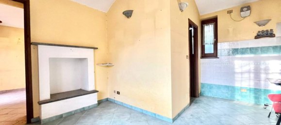 3 bedrooms House in Cirié, Italy No. 106467 9