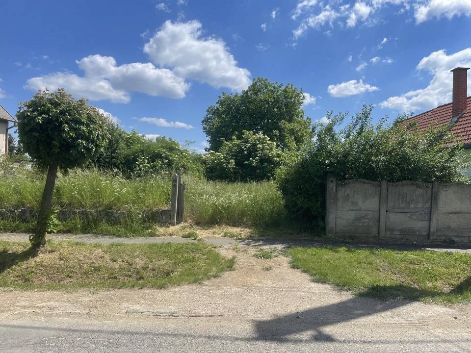 Terreno en Bernhardsthal, Austria 5754 m² No. 78282