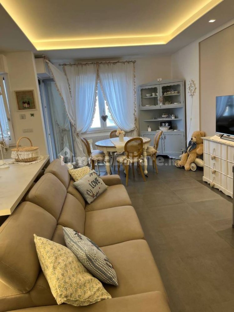 Квартира с 3 спальнями в Джоя дель Колле, Италия № 267343