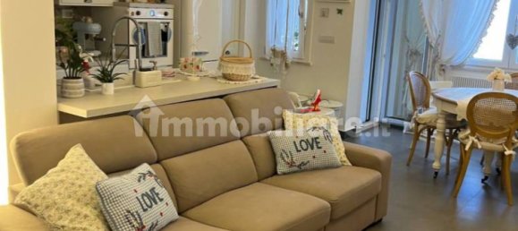 Квартира с 3 спальнями в Джоя дель Колле, Италия № 267343 2