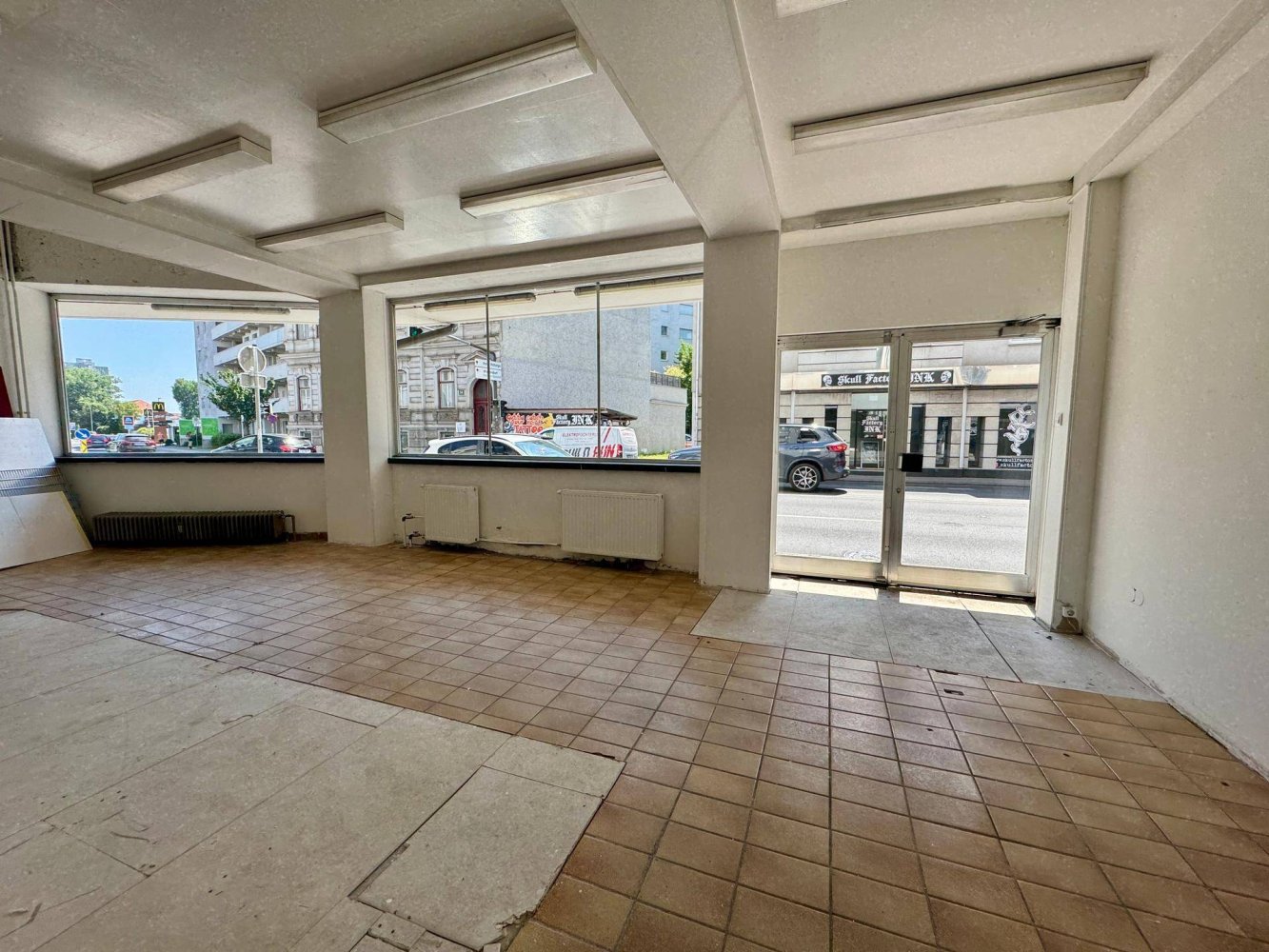 Oficina de 7 habitaciónes en Waltendorf, Austria No. 209851