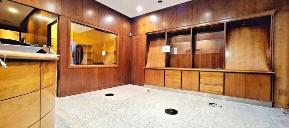 Gewerbliche Immobilie in Ferrol, Spain 160m², Nr. 46527 4