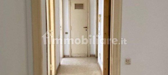 2 Schlafzimmer Wohnung in Rome, Italy, Nr. 370722 4