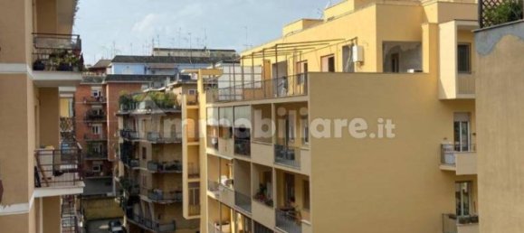 2 Schlafzimmer Wohnung in Rome, Italy, Nr. 370722 14