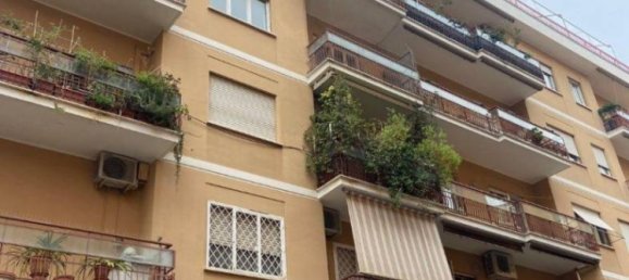 2 Schlafzimmer Wohnung in Rome, Italy, Nr. 370722 15