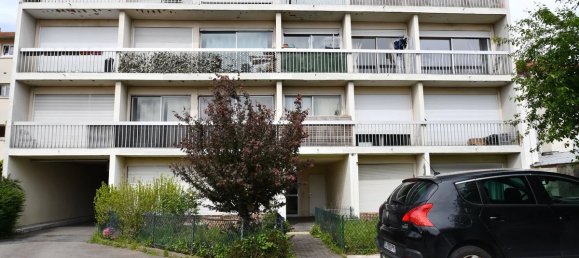1 bedroom Apartment in Les Pavillons-sous-Bois, France No. 180860 2