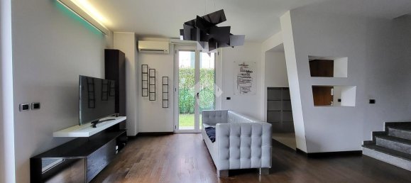 4-Zimmer Villa in Besana in Brianza, Italy, Nr. 3106 63