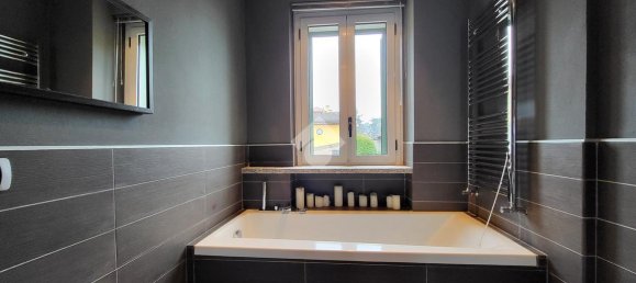 4-Zimmer Villa in Besana in Brianza, Italy, Nr. 3106 98