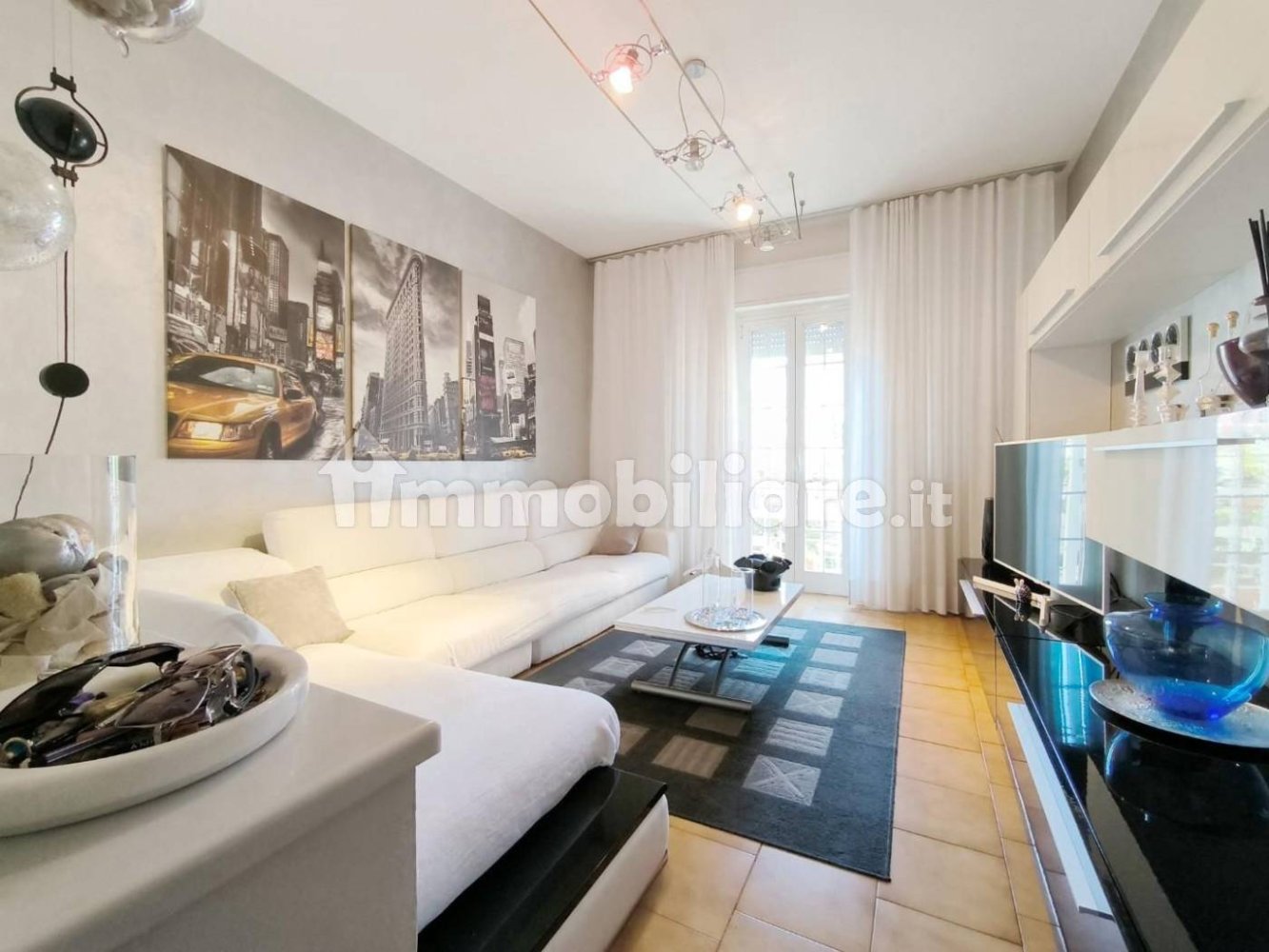 3 bedrooms House in Carrara, Italy No. 193333