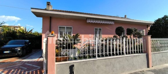 3 bedrooms House in Carrara, Italy No. 193333 27