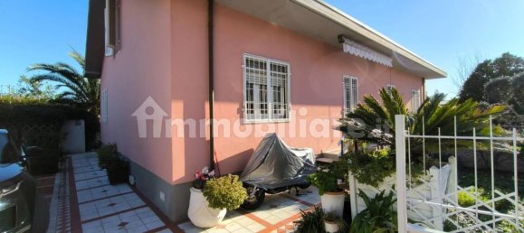 3 bedrooms House in Carrara, Italy No. 193333 26