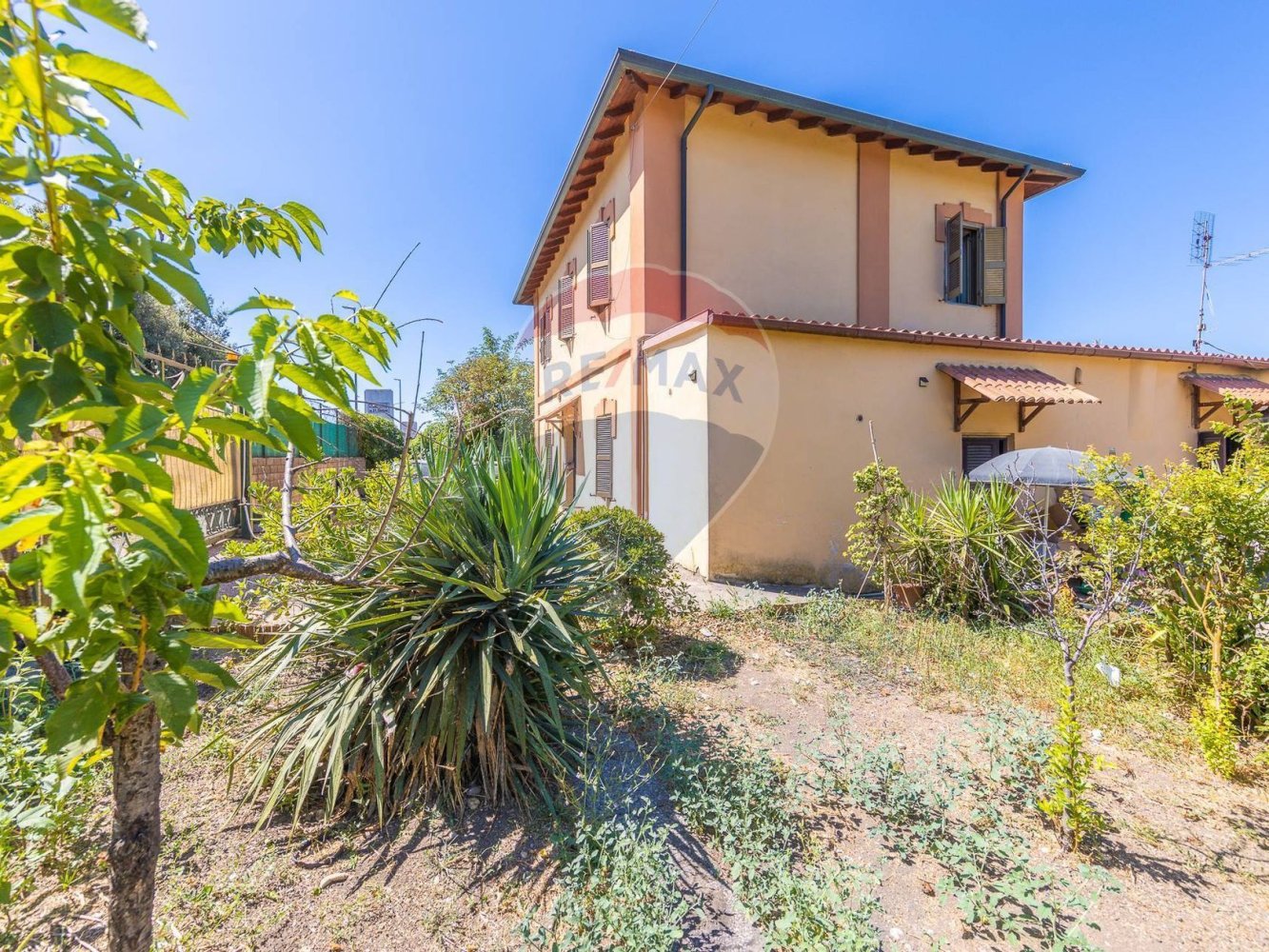 10 rooms House in Rome, Italy No. 368422