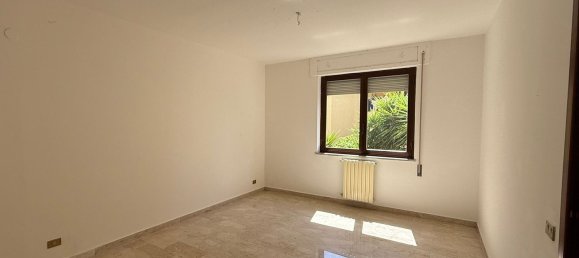 5 bedrooms Villa in Lamezia Terme, Italy No. 355150 5