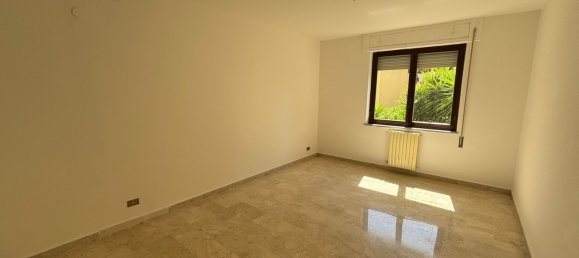 5 bedrooms Villa in Lamezia Terme, Italy No. 355150 10