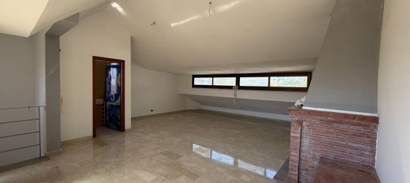5 bedrooms Villa in Lamezia Terme, Italy No. 355150 13