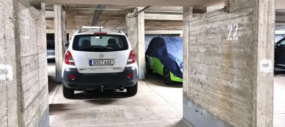  موقف سيارات في Lichterfelde, Germany رقم 313074 4