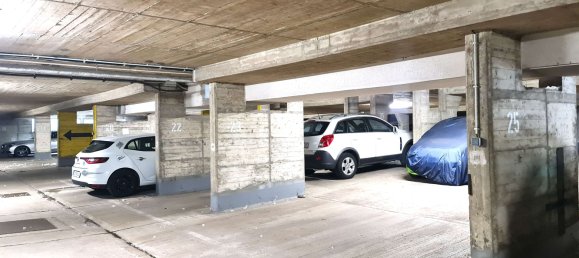  موقف سيارات في Lichterfelde, Germany رقم 313074 2