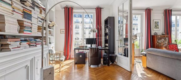 5 bedrooms Apartment in Paris, France No. 351606 4