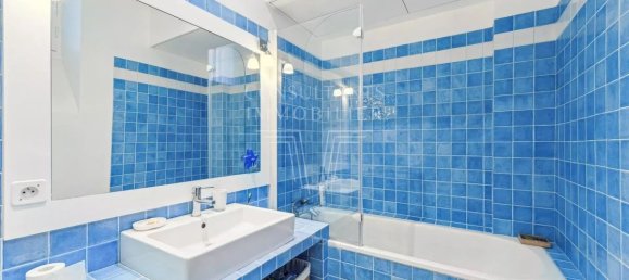 5 bedrooms Apartment in Paris, France No. 351606 12