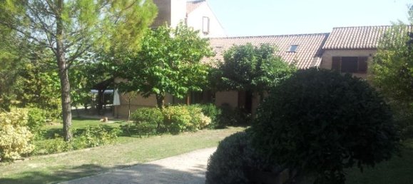 Дом с 10 комнатами в Сант Эльпидио а Маре, Италия № 306921 6