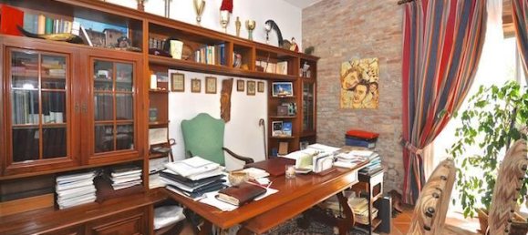 4 غرف نوم فيلا في Perugia, Italy رقم 54502 15