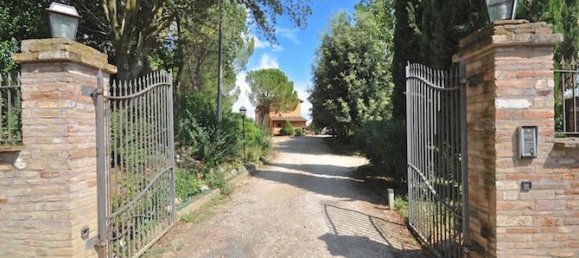 4 غرف نوم فيلا في Perugia, Italy رقم 54502 8