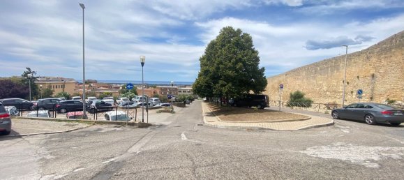 60m² Commercial property in Tarquinia, Italy No. 287548 11