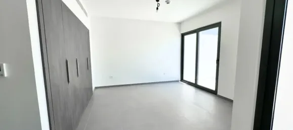 Вилла с 3 спальнями в Tilal Al Ghaf, ОАЭ № 106181 10