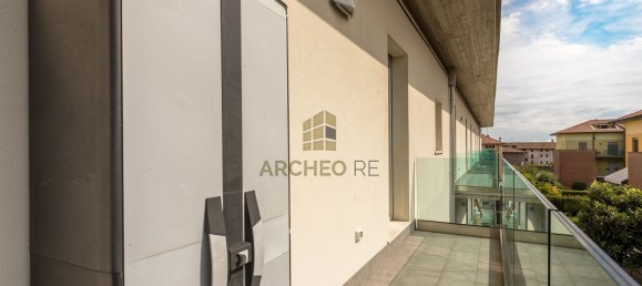 Apartamento de 3 dormitorios en Bergamo, Italy No. 380806 23