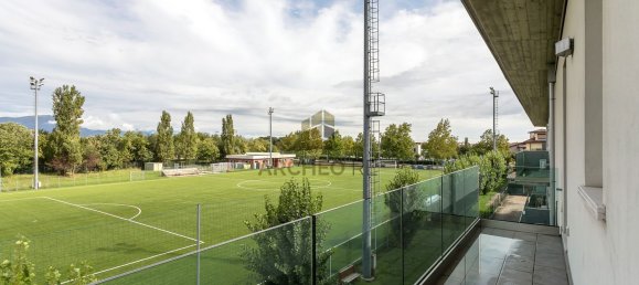 Apartamento de 3 dormitorios en Bergamo, Italy No. 380806 28