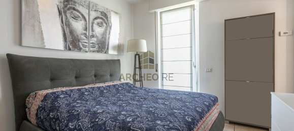 Apartamento de 3 dormitorios en Bergamo, Italy No. 380806 41