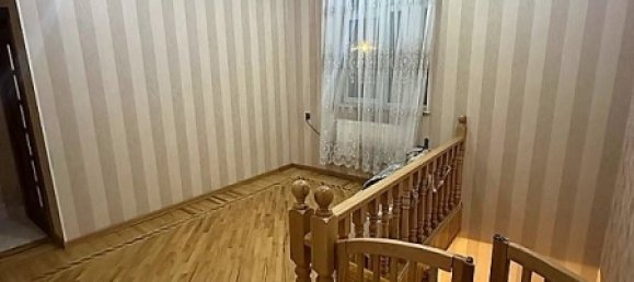 Oficina de 5 habitaciónes en Yasamal, Azerbaijan No. 1013 21