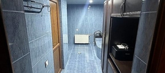 Oficina de 5 habitaciónes en Yasamal, Azerbaijan No. 1013 19