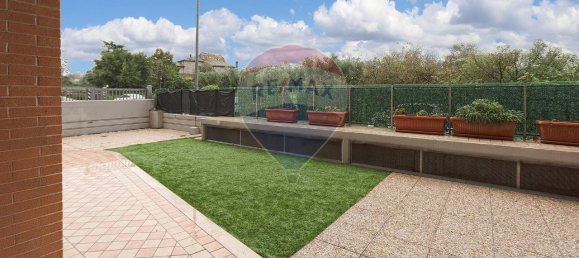 8-salle Appartement à Viterbo, Italy No. 114979 26