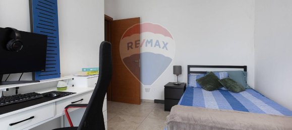 8-salle Appartement à Viterbo, Italy No. 114979 21