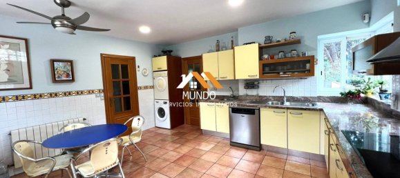 Дом с 4 спальнями в Патерна, Испания № 160095 10