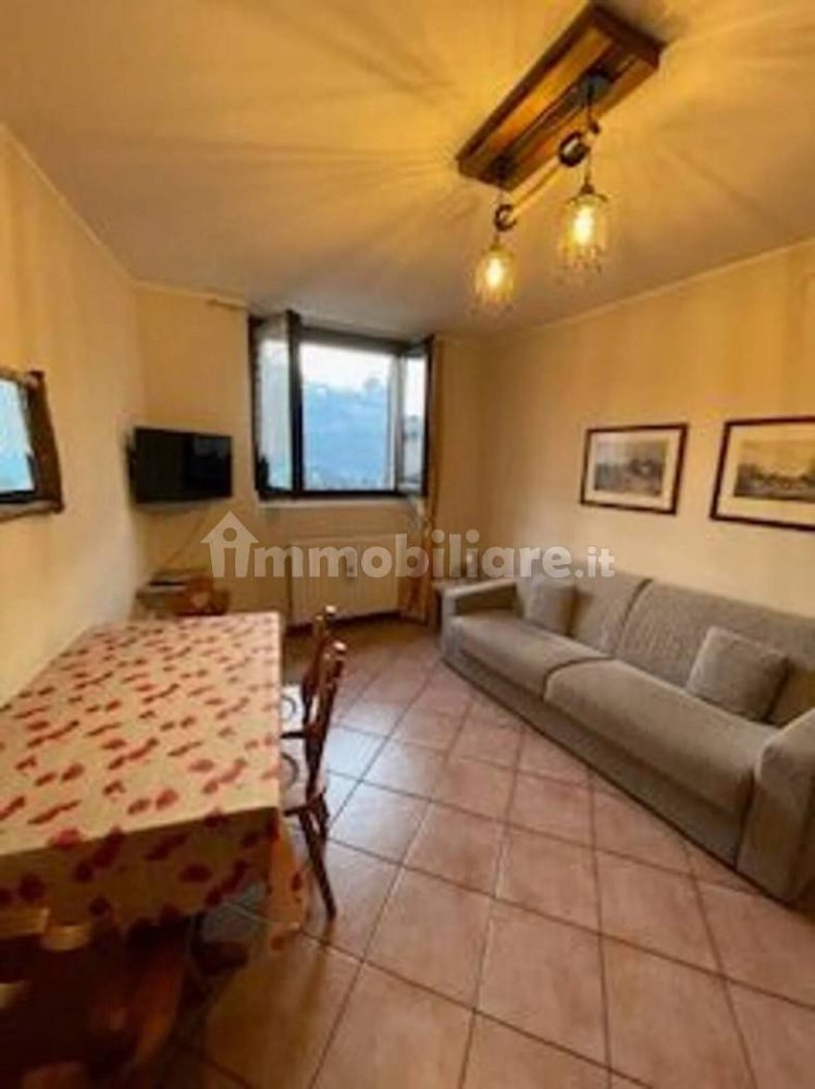 Квартира с 2 спальнями в Барцио, Италия № 327301