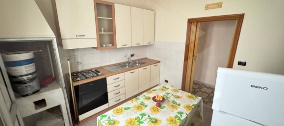 3 rooms Apartment in Barletta, Italy No. 17126 9