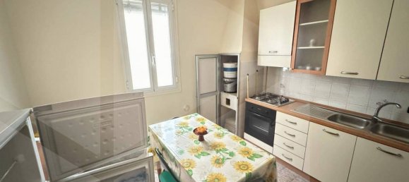 3 rooms Apartment in Barletta, Italy No. 17126 6
