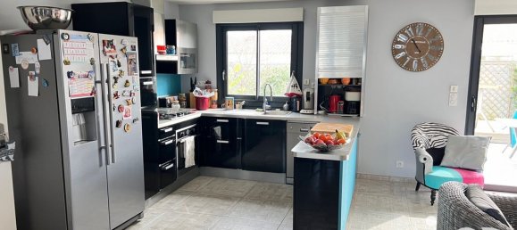 2 bedrooms House in Les Sables-d'Olonne, France No. 324899 3