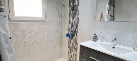 2 bedrooms House in Les Sables-d'Olonne, France No. 324899 10