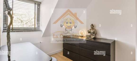 2 bedrooms Apartment in Sant'Antimo, Italy No. 73092 11