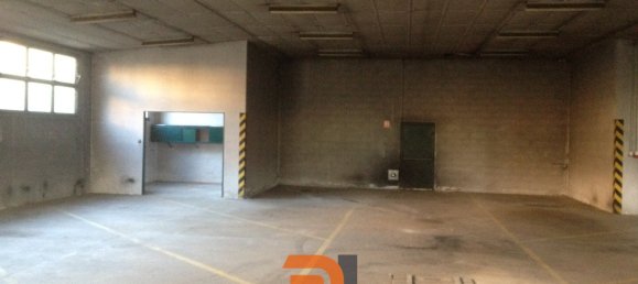  عقار تجاري في Saint-Pierre-la-Palud, France 350متر مربع رقم 271468 3