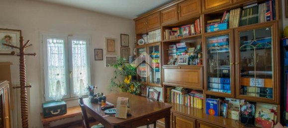 3 bedrooms House in Soliera, Italy No. 257869 16