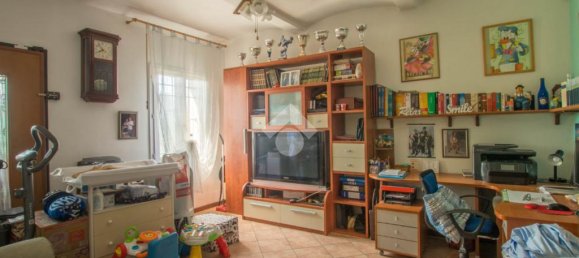 3 bedrooms House in Soliera, Italy No. 257869 17